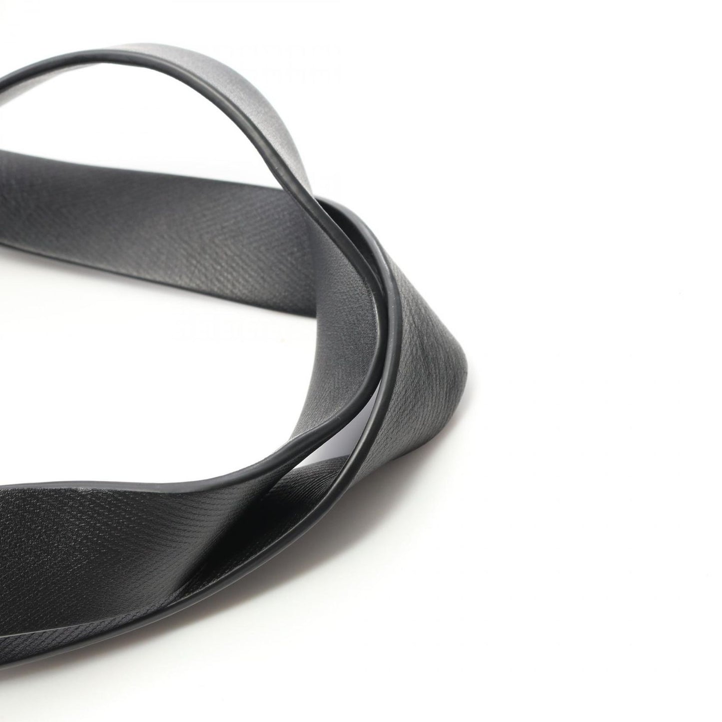 Louis Vuitton Noir Leather Shopper Tote MM - Timeless Elegance