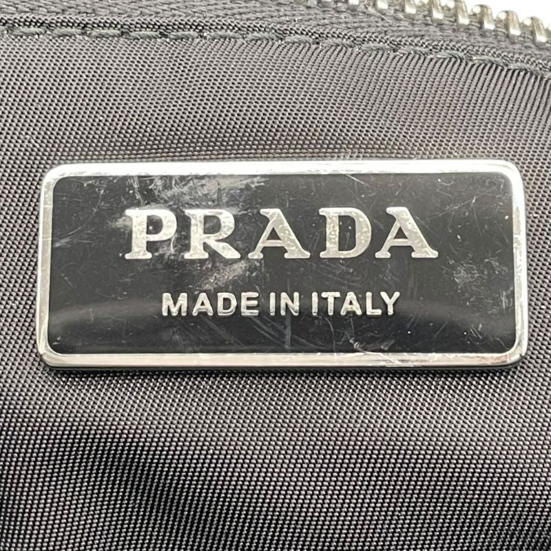 PRADA Uveruchure Black Leather Handbag - Timeless Elegance