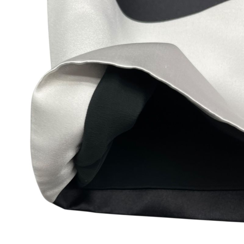 GUCCI Patrick Nagel Graphic Print Silk Skirt - Black, Size 38