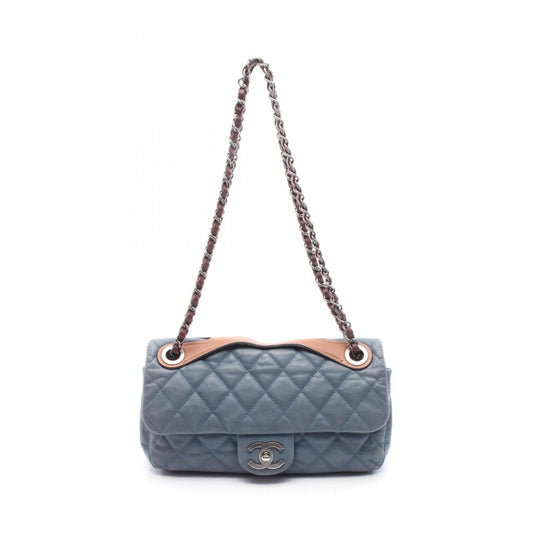 CHANEL Matelassé Shoulder Bag in Blue/Brown Leather