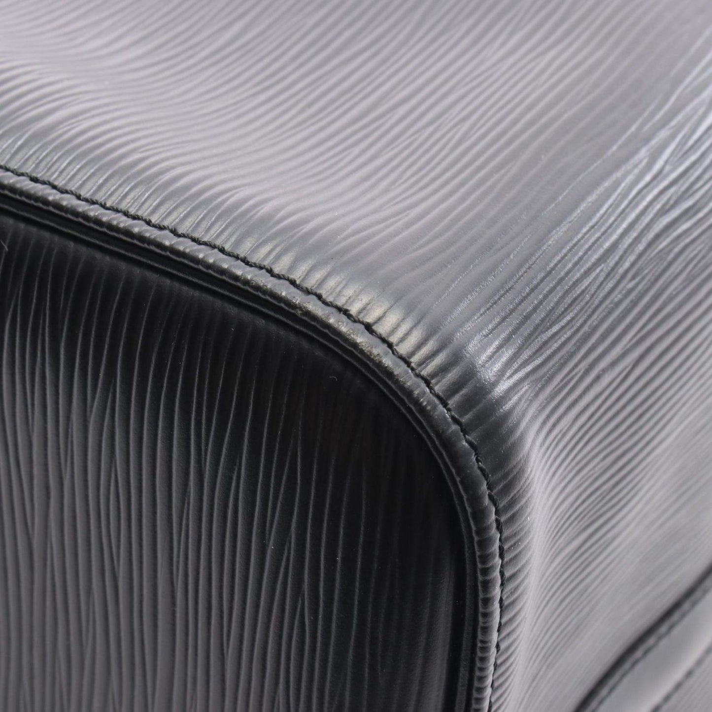 Louis Vuitton Speedy 35 Epi Noir Handbag - Timeless Elegance