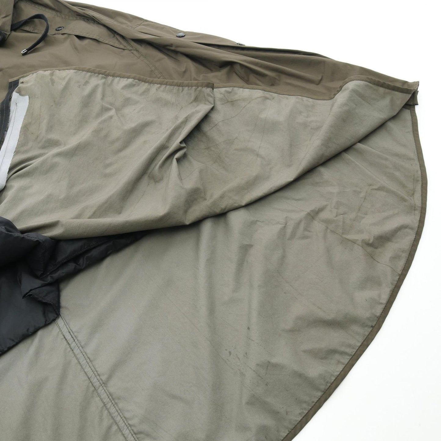 MONCLER LIN Down Jacket - Exquisite Khaki Nylon Coat for Women