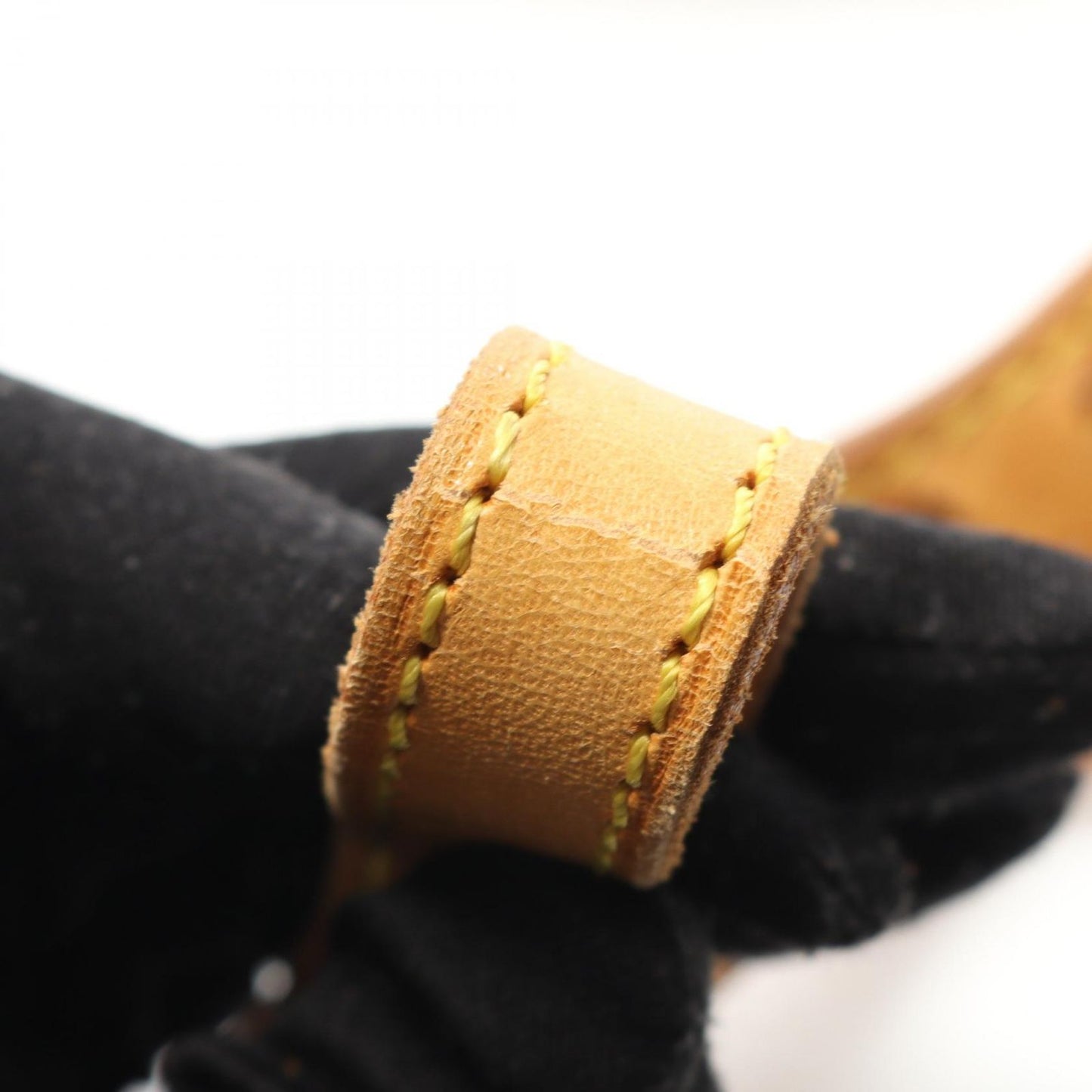 Louis Vuitton Trocadéro 30 Shoulder Bag - Timeless Elegance