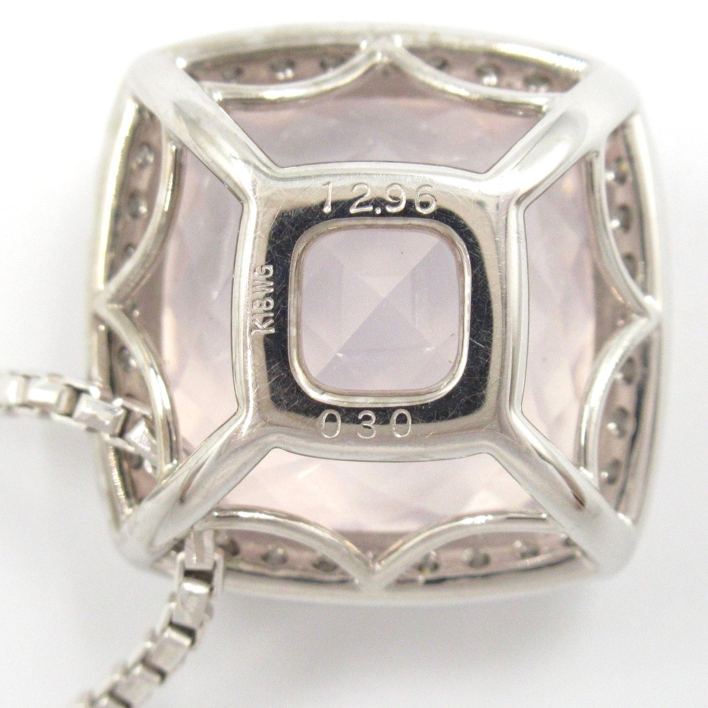 Exquisite K18WG Quartz & Diamond Necklace - 12.8g Luxury Piece