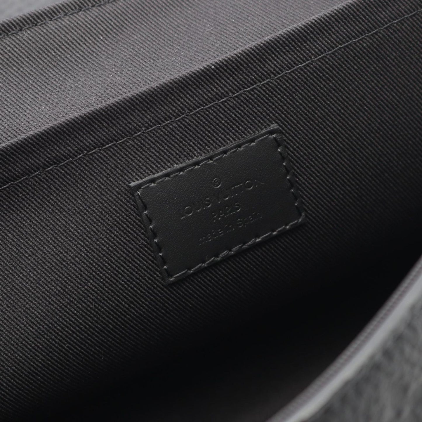 Louis Vuitton S-Cape Messenger Bag in Monogram Taurillon Leather