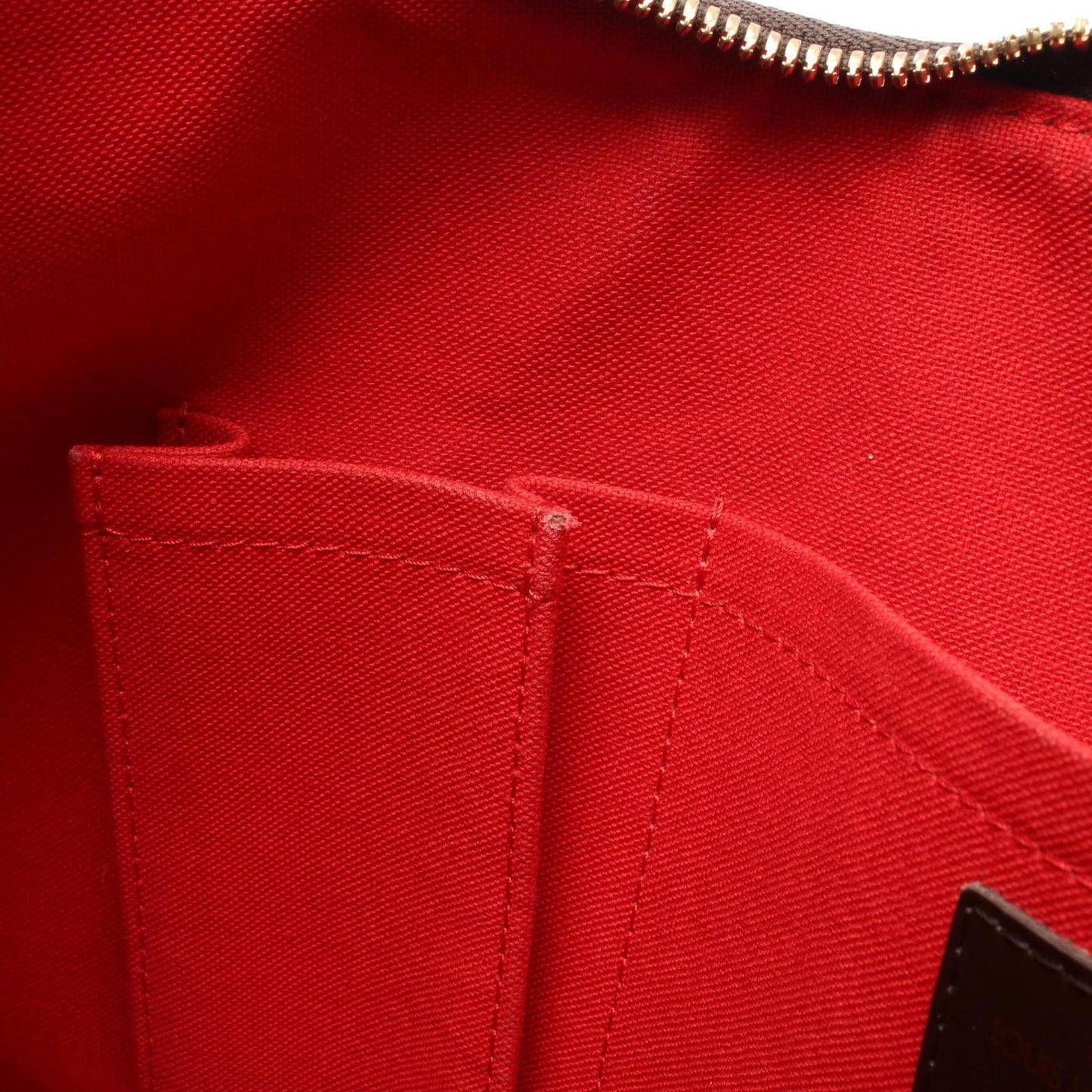 Louis Vuitton Thames GM Damier Ebene Shoulder Bag - Timeless Elegance