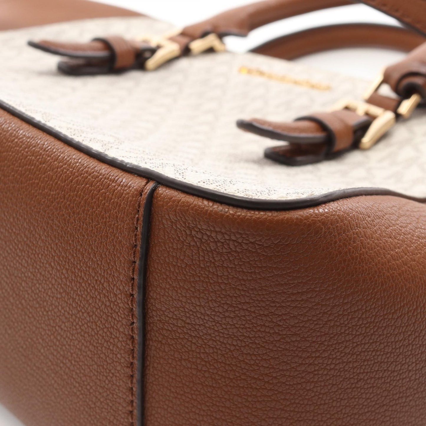 Michael Kors Charlotte MD Messenger Handbag - White/Brown