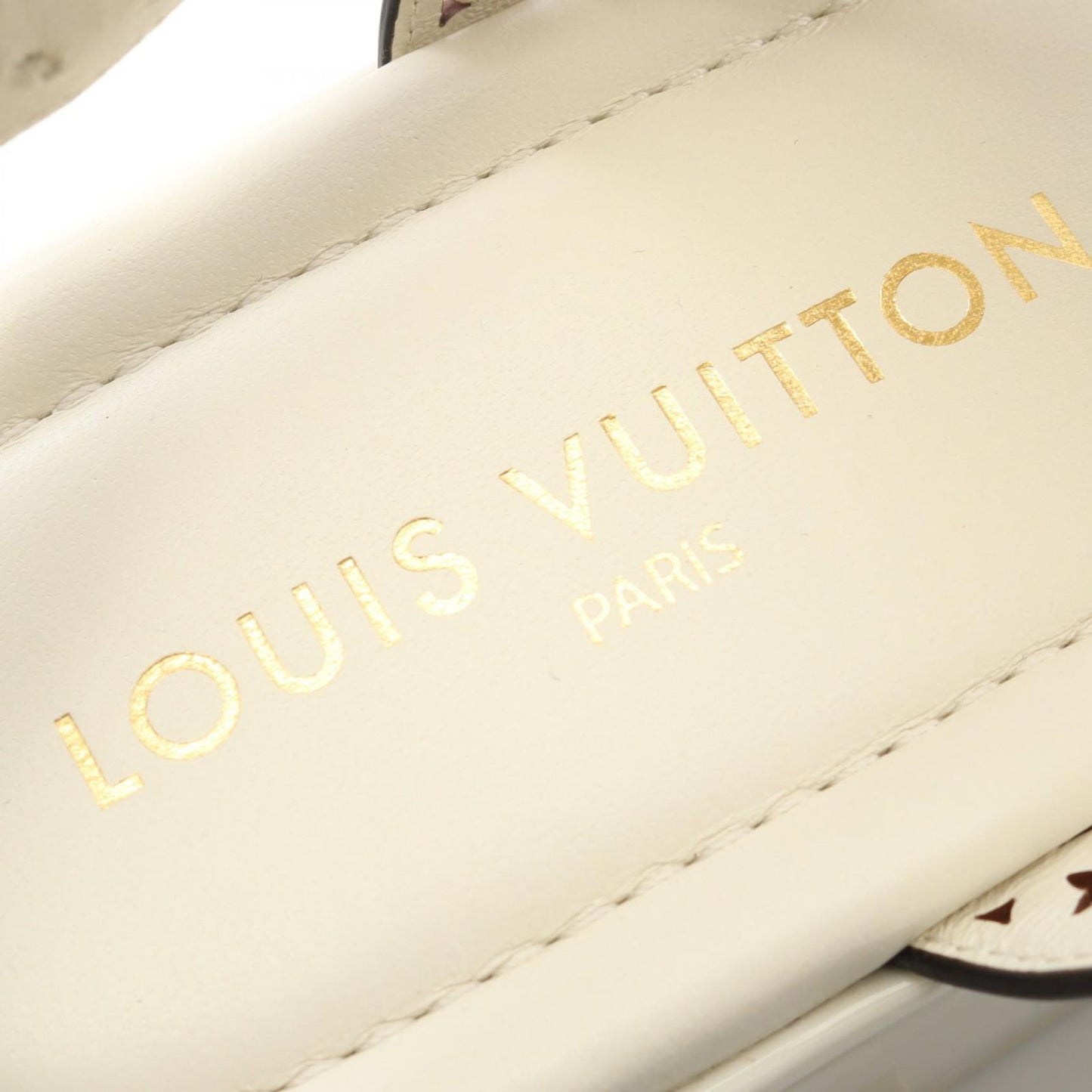 Louis Vuitton Maya Sandals in Ecru Patent Leather - Unworn Luxury