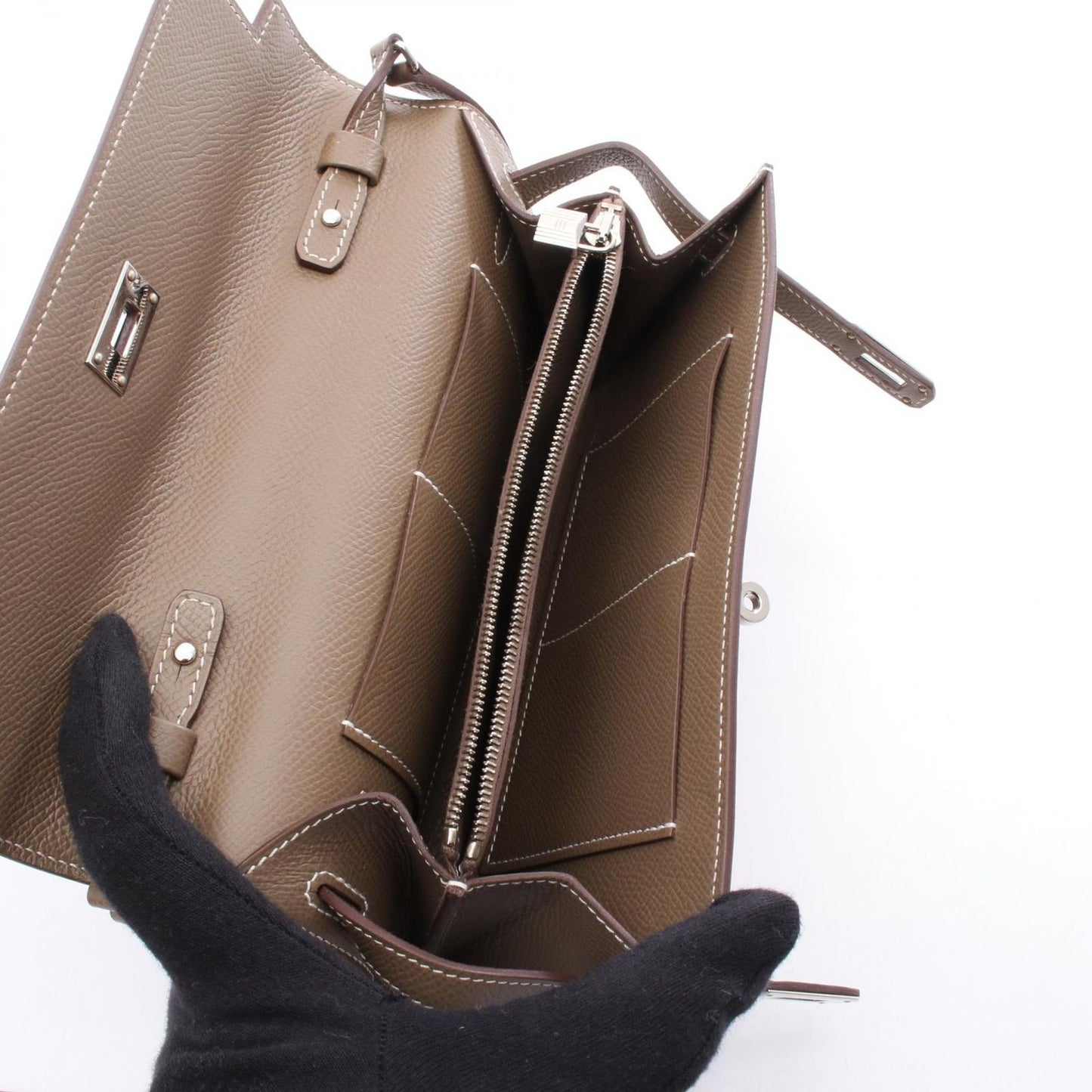 HERMES Kelly To Go Shoulder Bag in Etoupe Leather - Exquisite Craftsmanship