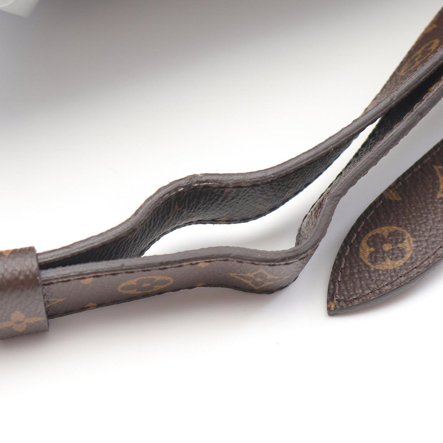 Louis Vuitton Maxi Bum Bag LV Pillow in Silver - Exclusive Luxury