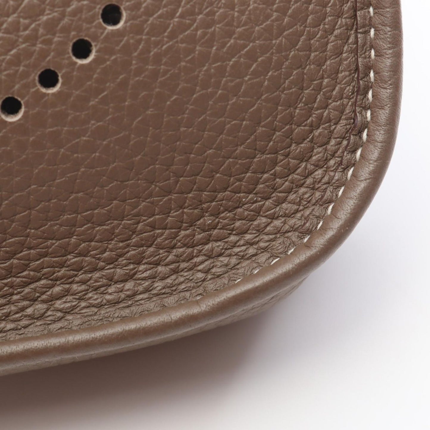 HERMES Evelyne TPM Etoupe Shoulder Bag - Exquisite Craftsmanship