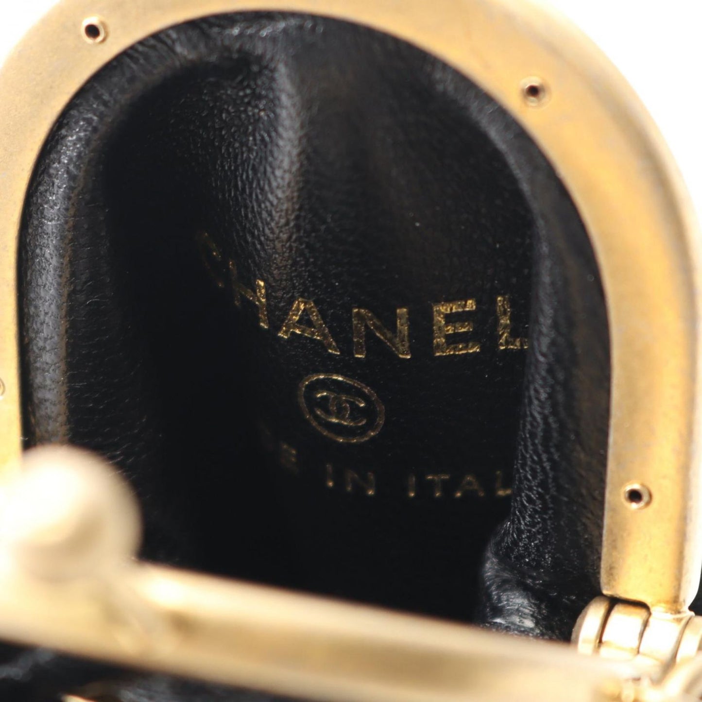 CHANEL Matelassé Lip Case in Black Leather - Exquisite Craftsmanship