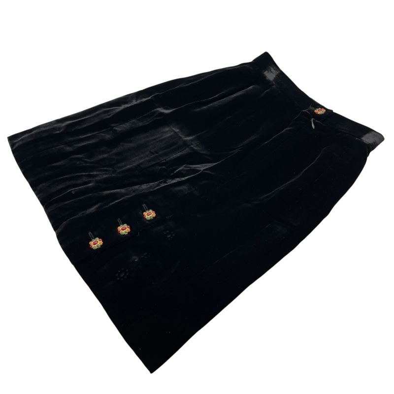 CHANEL Velvet Midi Skirt P08737 in Black - Timeless Elegance