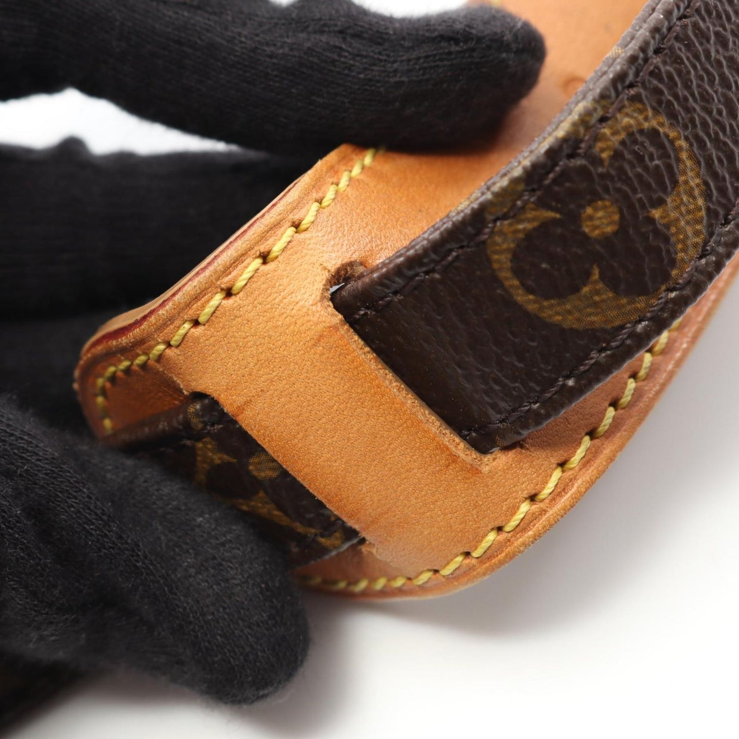 Louis Vuitton Nile Shoulder Bag M45244 - Timeless Elegance