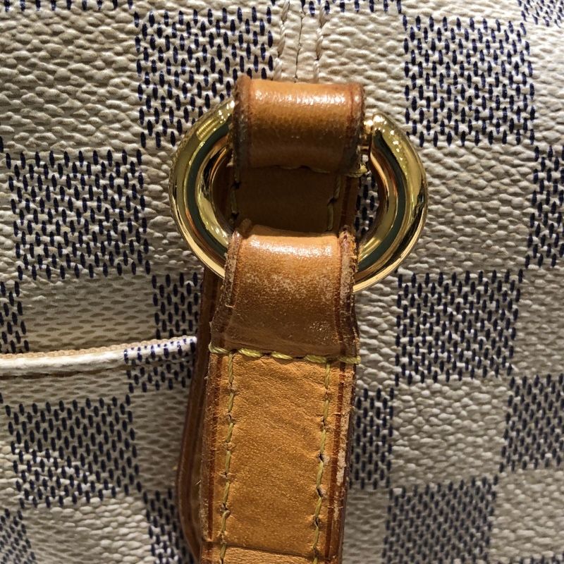 Louis Vuitton Totally PM Handbag in White PVC - Timeless Elegance