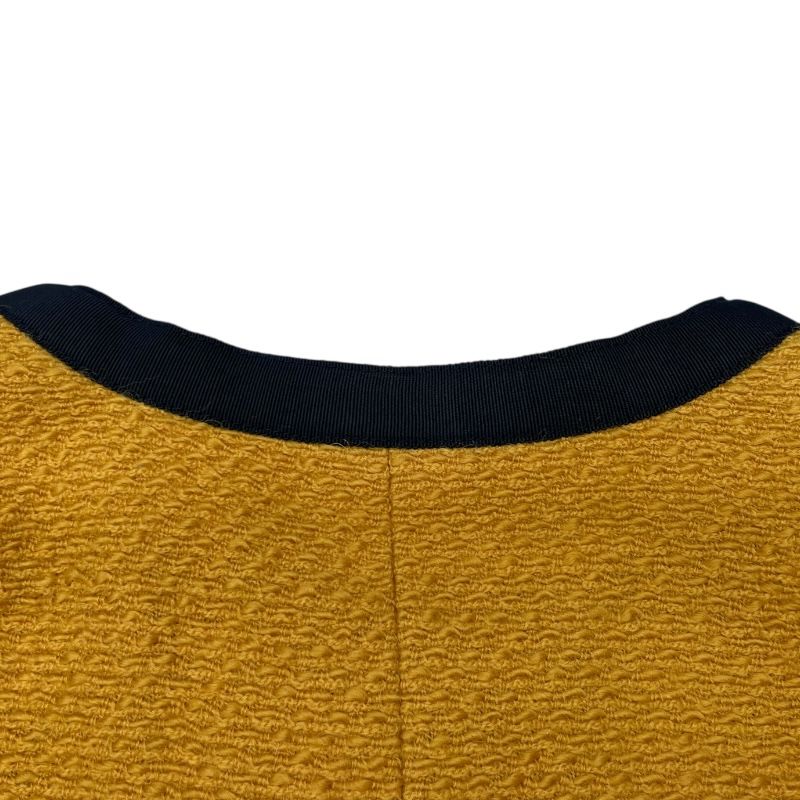 CHANEL Vintage No-Collar Tweed Jacket in Yellow - Timeless Elegance