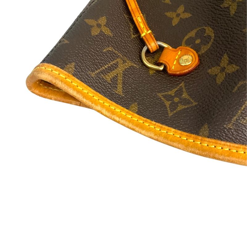 Louis Vuitton Neverfull MM Monogram Tote Bag - Brown