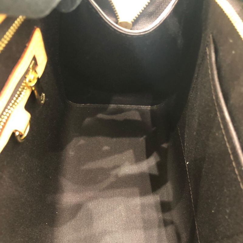 Louis Vuitton Blair MM Brown Vernis Shoulder Bag - Timeless Elegance