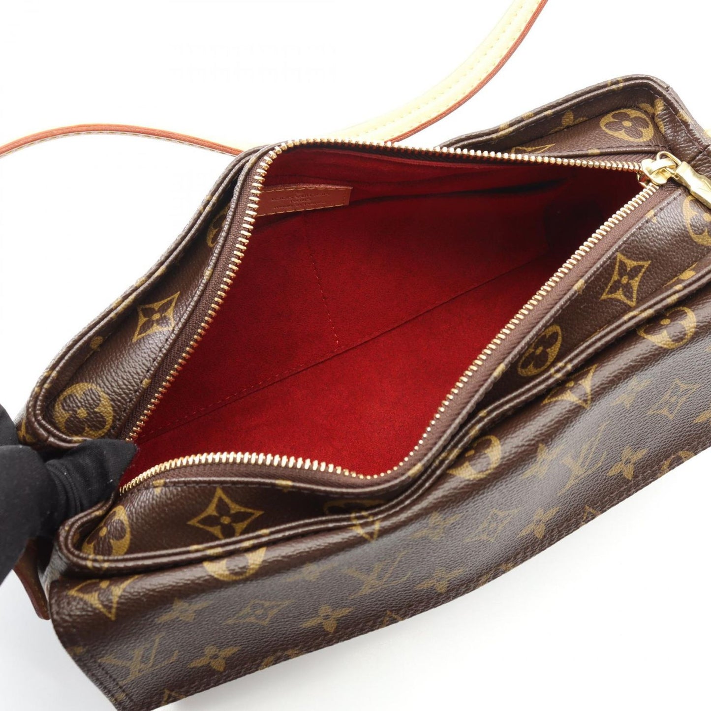 Louis Vuitton Viva Cite MM Shoulder Bag - Timeless Elegance