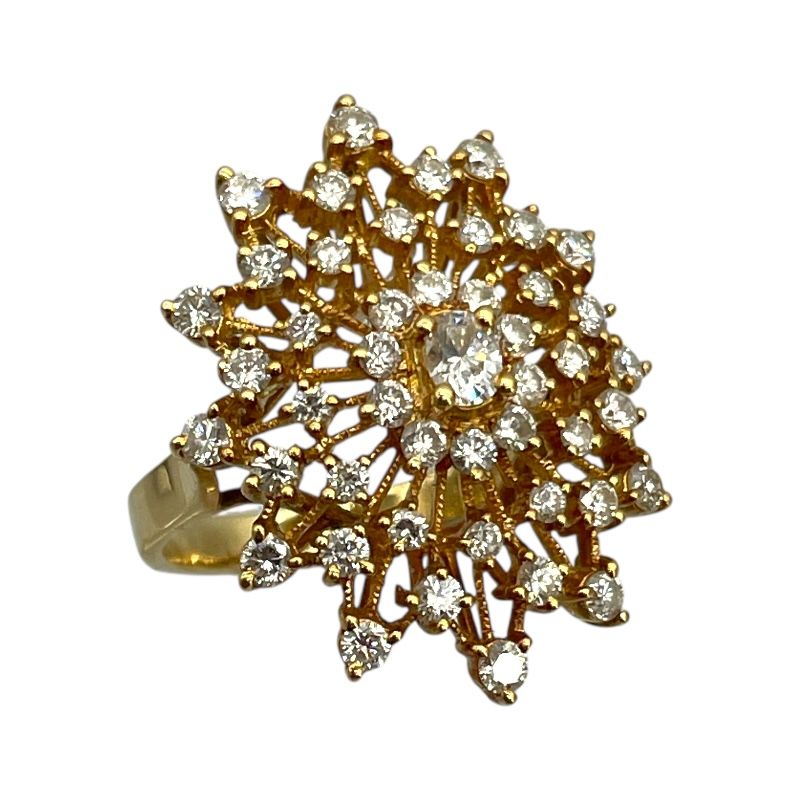 Exquisite 750 Gold Diamond Ring - 1.78ct Total Weight