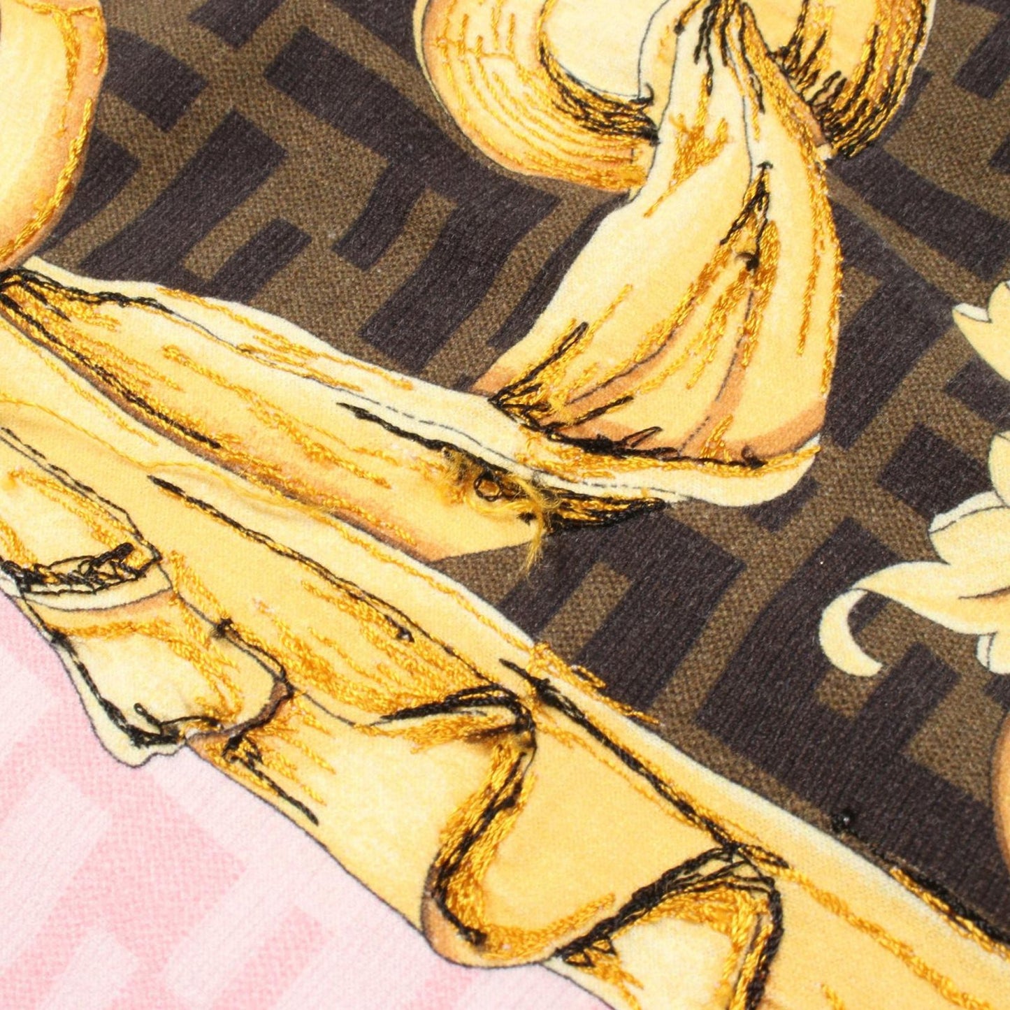 FENDI Cotton T-Shirt in Pink & Yellow - Exclusive Luxury Wear