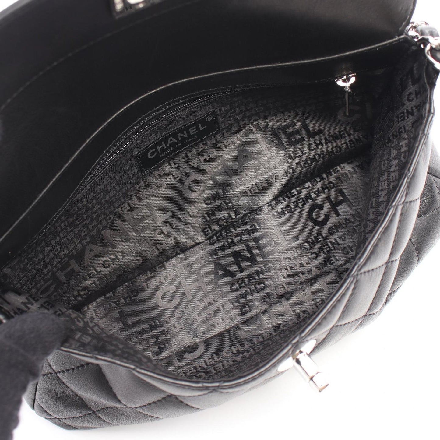 CHANEL Matelassé Black Lambskin Shoulder Bag - Timeless Elegance