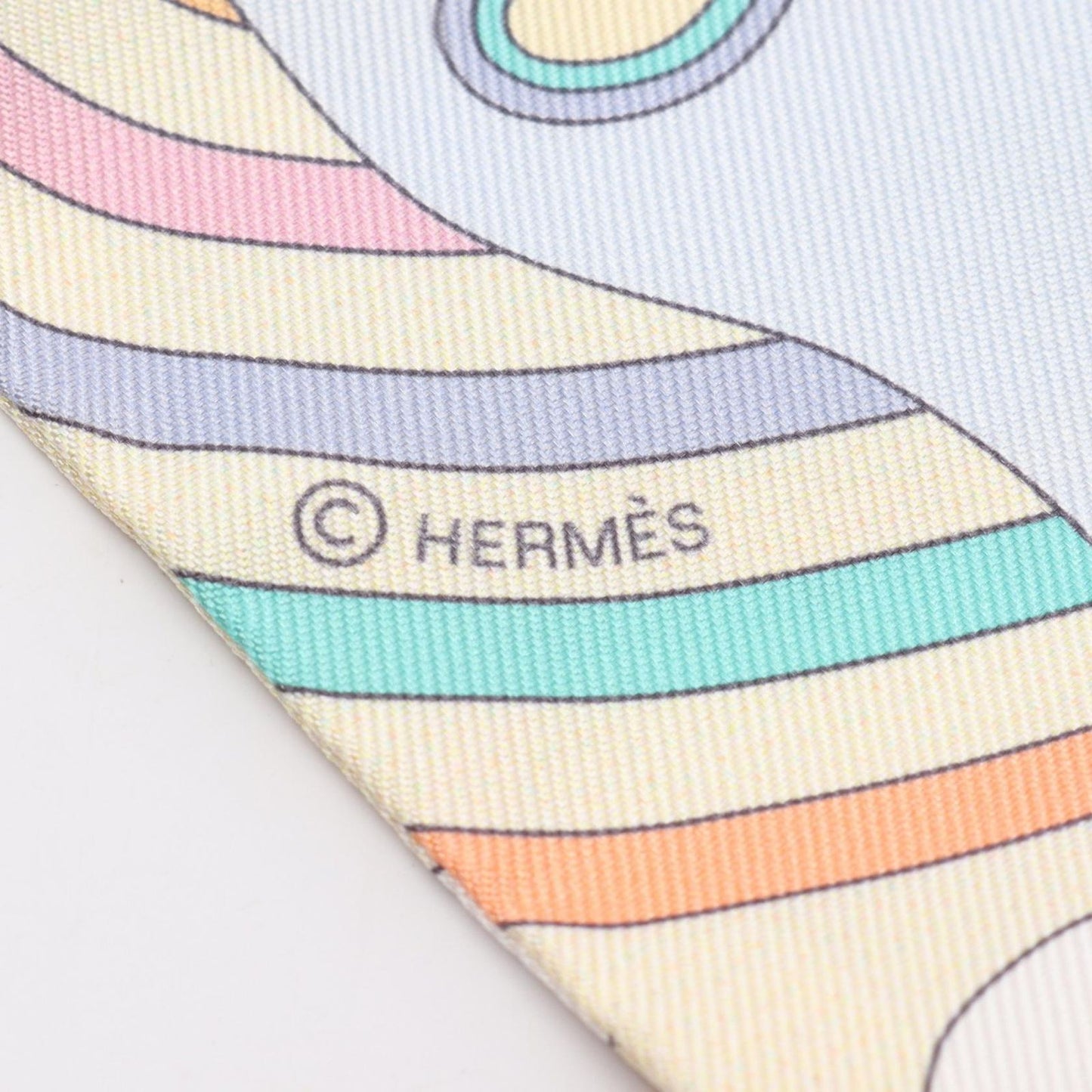 HERMES Carres Volants Silk Twilly Scarf - Unused Luxury Accessory