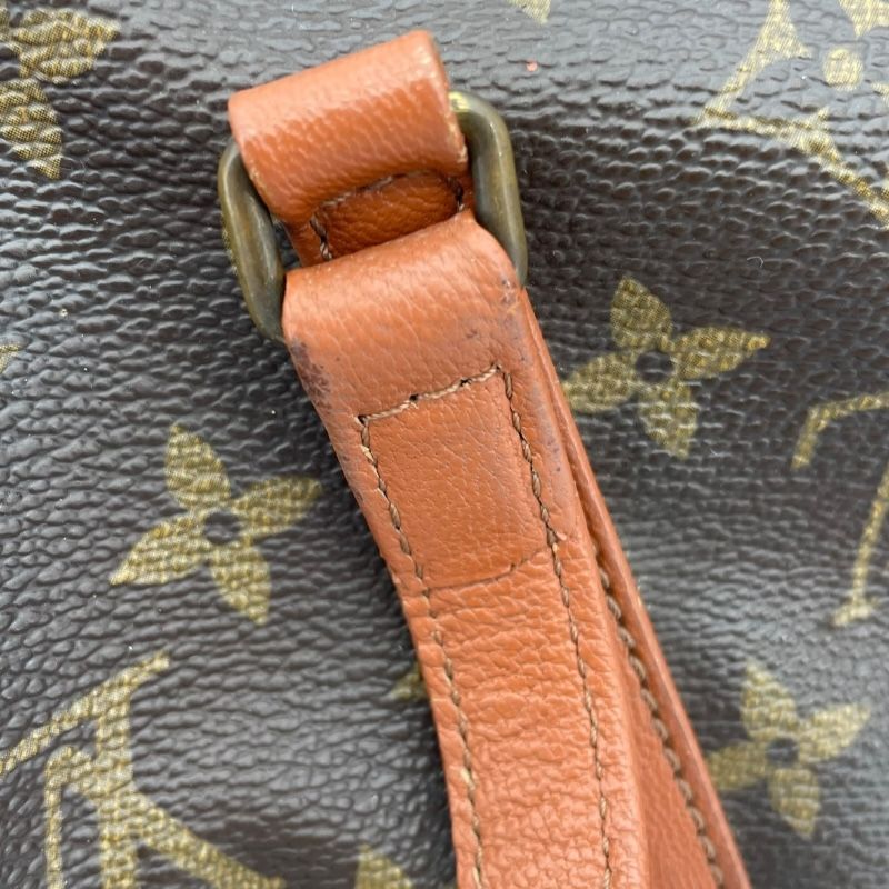 Louis Vuitton Papillon 30 Monogram Canvas Handbag - Brown