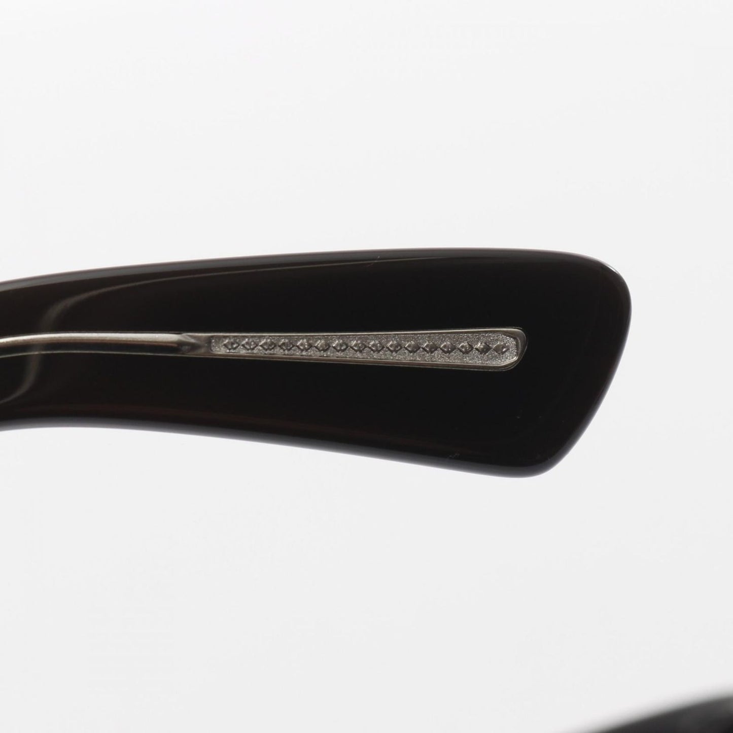 OLIVER PEOPLES MAYSEN OV5521SU Sunglasses - Timeless Elegance