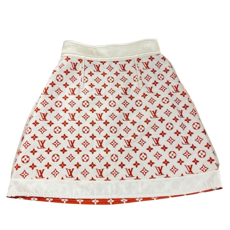 Louis Vuitton Monogram Red Skirt - Exquisite Craftsmanship