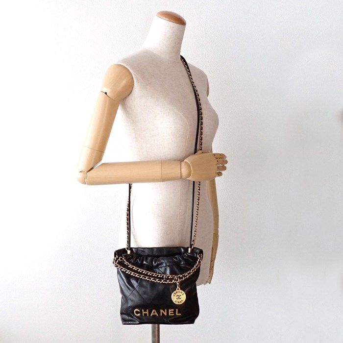 Chanel 22 Mini Shoulder Bag in Black Shiny Calfskin