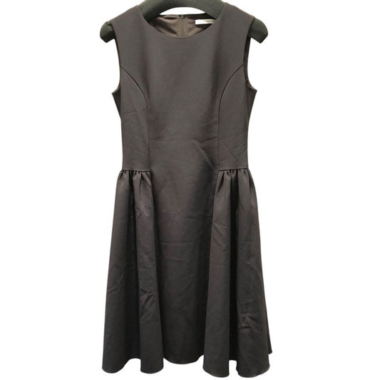 FOXEY NEW YORK Classic Sleeveless Dress in Brown - Timeless Elegance