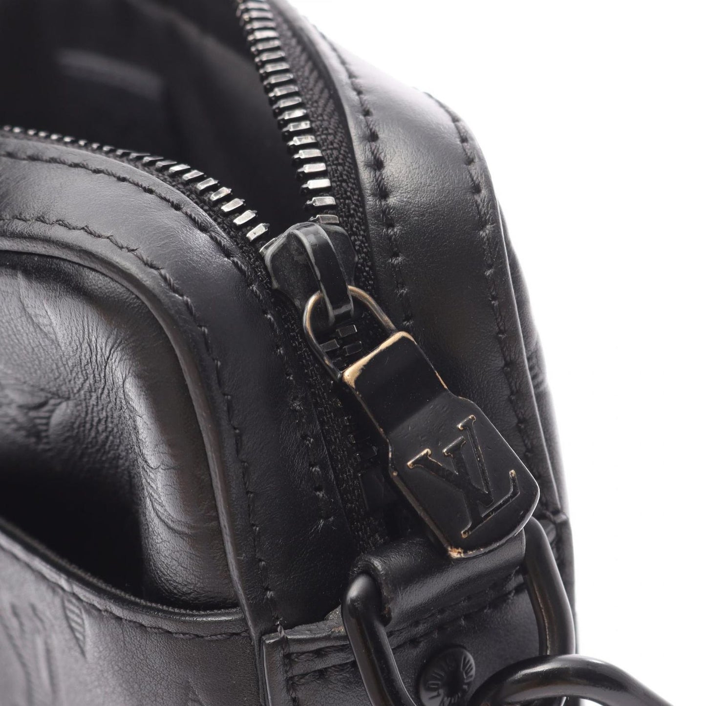 Louis Vuitton Duo Messenger Bag in Noir Leather - Timeless Elegance