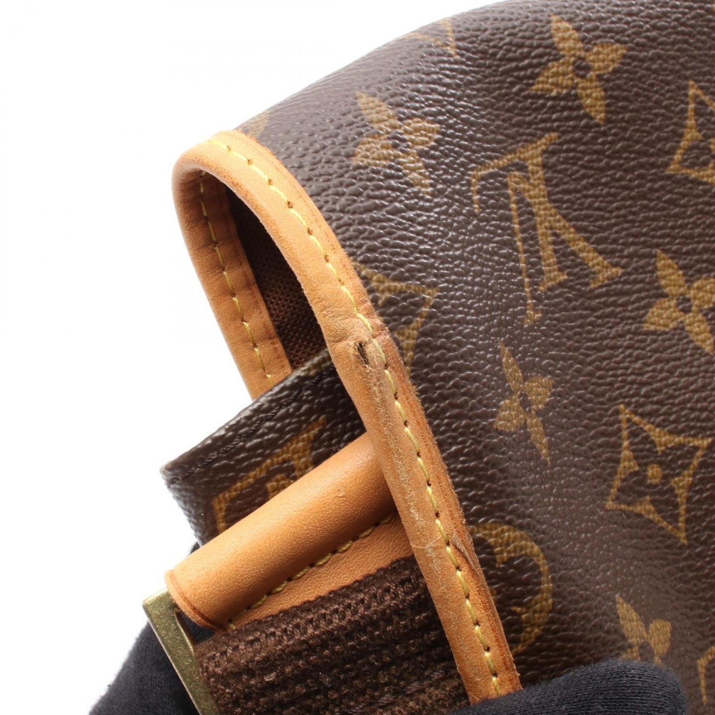 Louis Vuitton Messenger PM Bosphore Shoulder Bag - Timeless Elegance