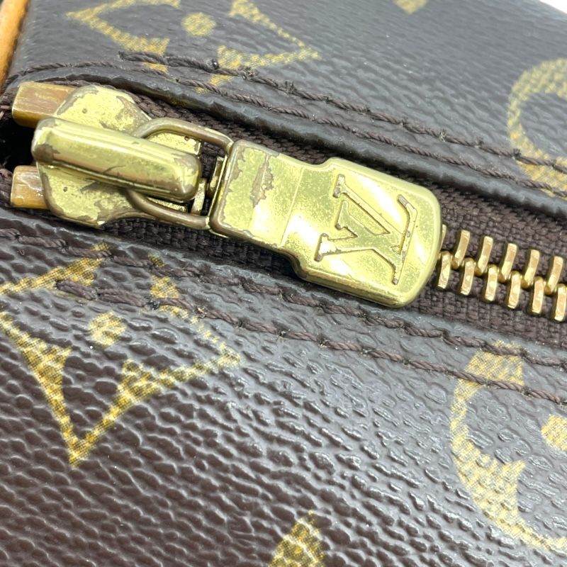 Louis Vuitton Papillon 26 Monogram Handbag - Timeless Elegance