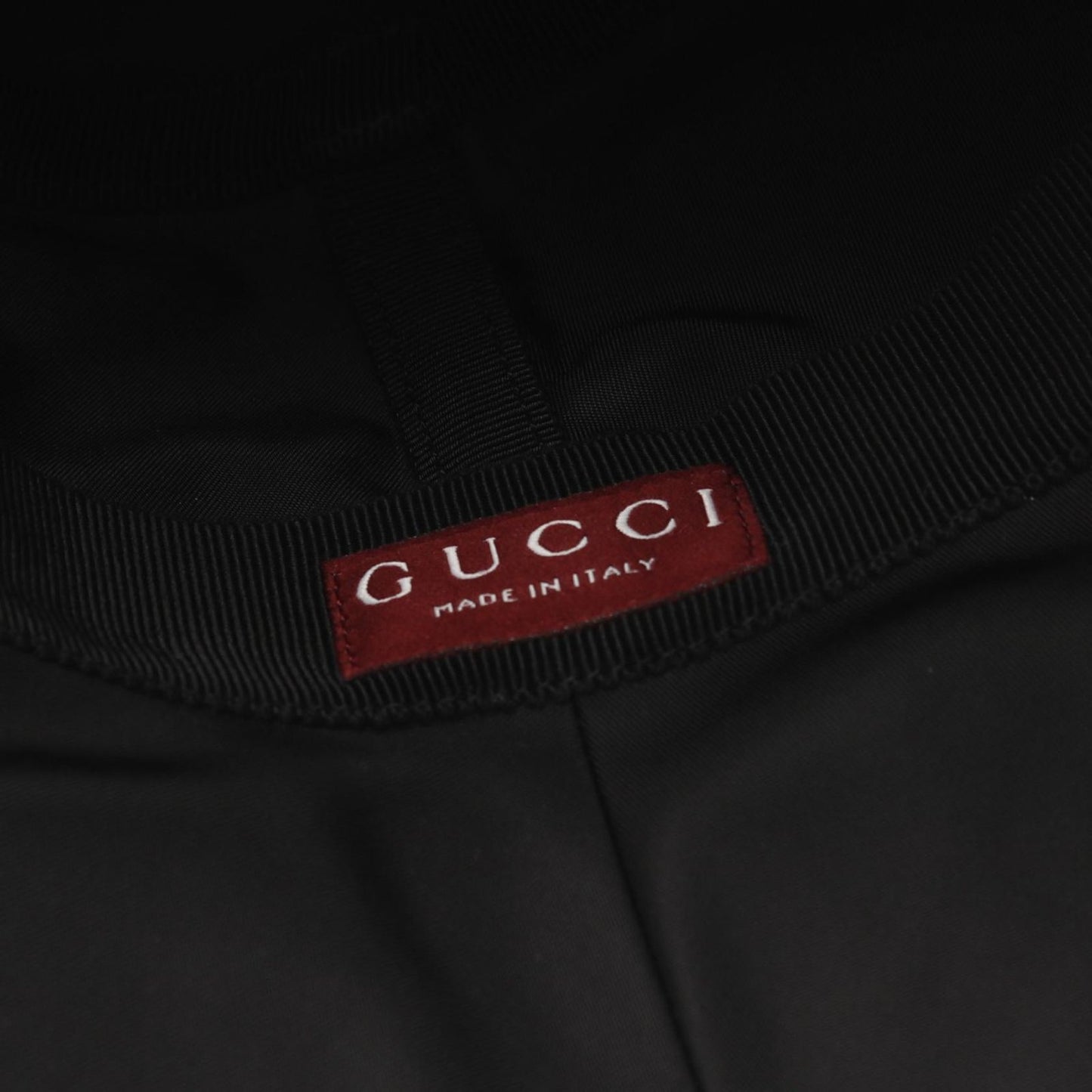 GUCCI Logo Bucket Hat in Black Nylon - Exclusive New Arrival