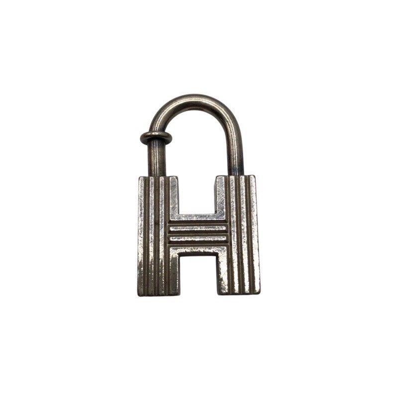 HERMES H Cadena Metal Charm - Exquisite Luxury Accessory