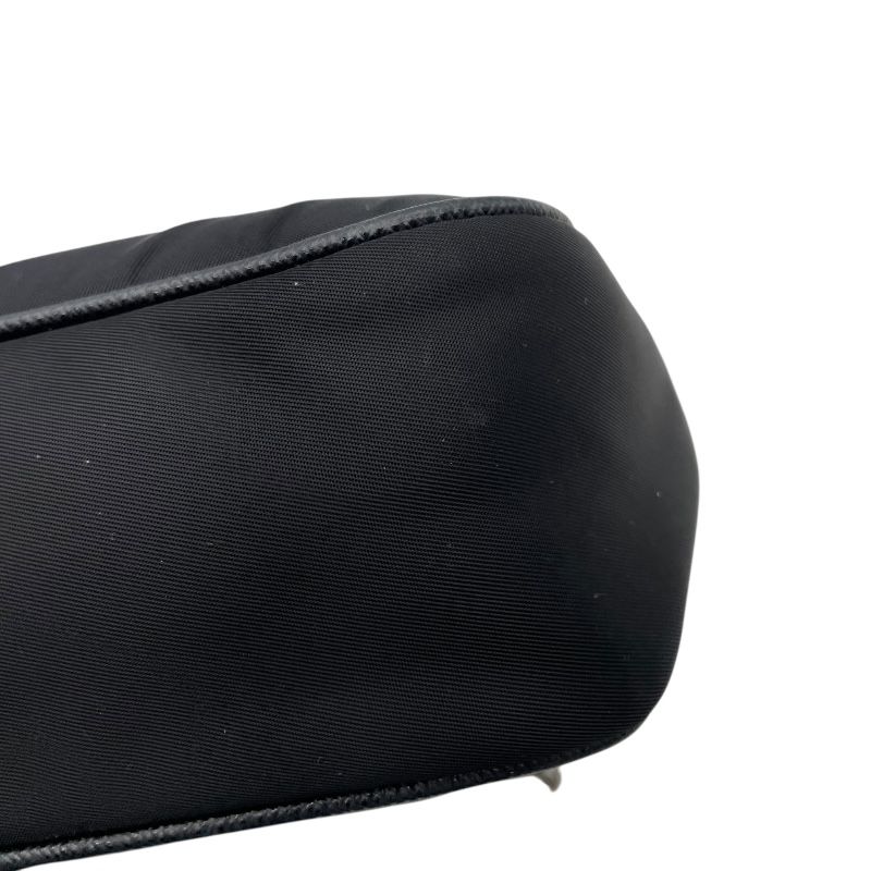 PRADA Re-Edition 2005 Black Nylon Shoulder Bag - Timeless Elegance