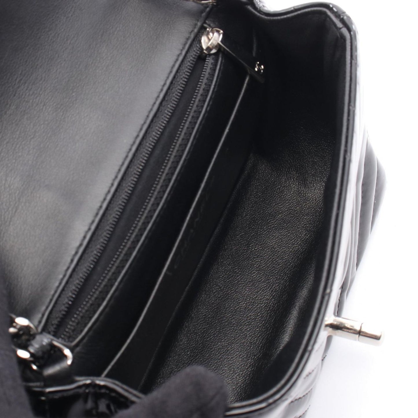 CHANEL Chevron V-Stitch Shoulder Bag in Black Patent Leather