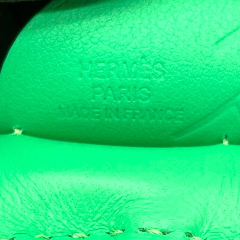 HERMES Rodeo Pegasus PM Charm in Veil Comic - Unisex