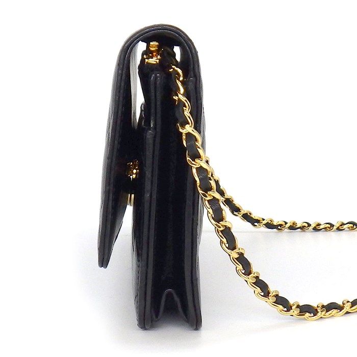 Chanel Classic Chain Wallet AP0250 in Black Lambskin - Timeless Elegance