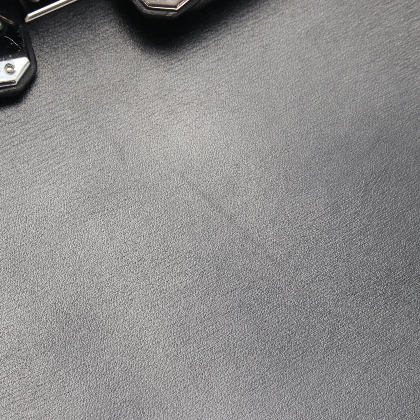 HERMES Kelly 32 Handbag in Black - Timeless Elegance