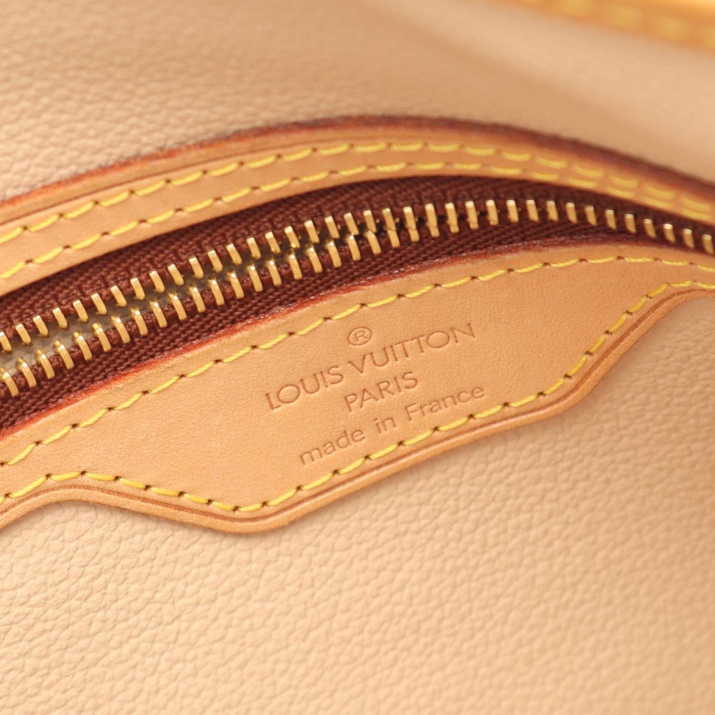 Louis Vuitton Monogram Bucket PM Handbag - Timeless Elegance