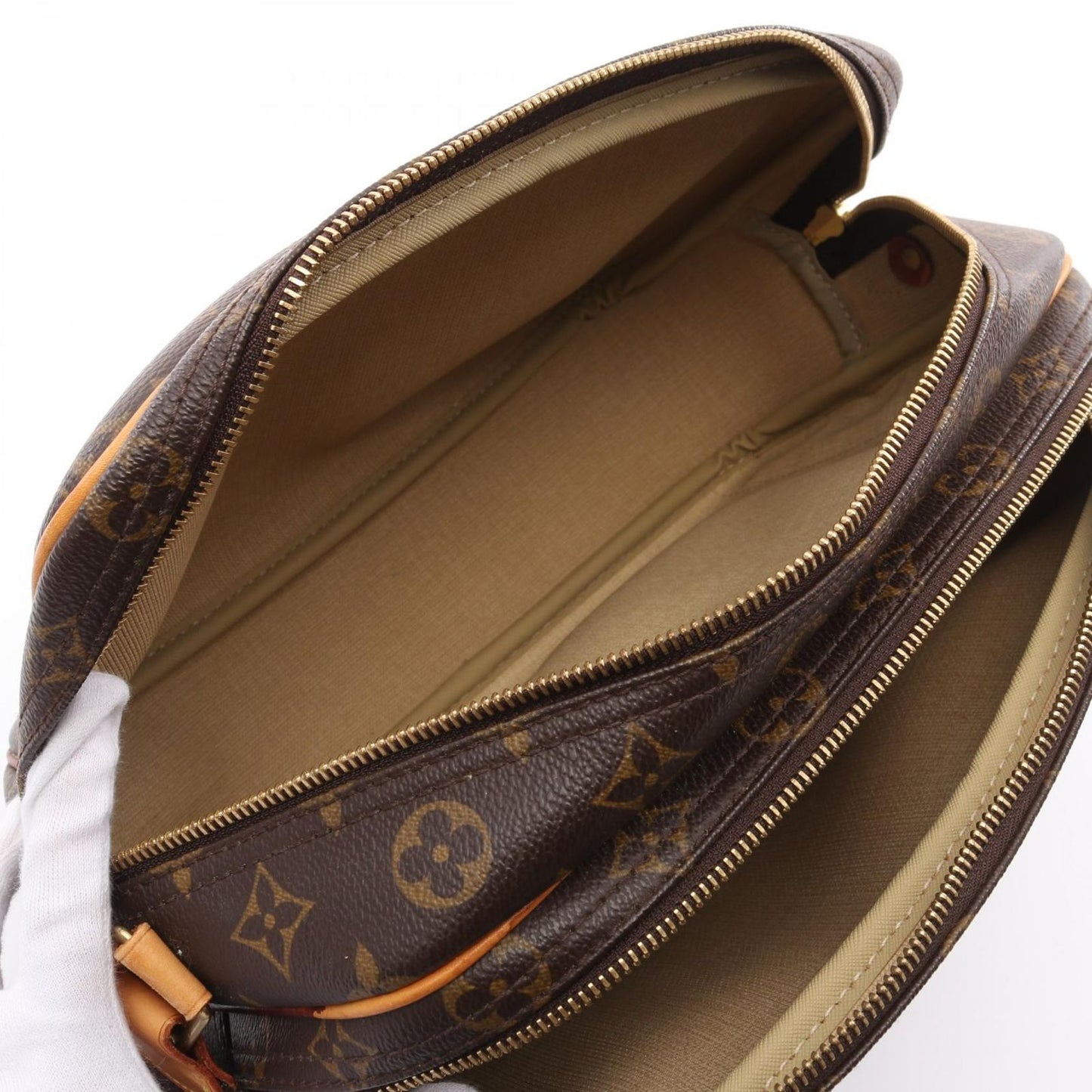 Louis Vuitton Monogram Reporter PM Shoulder Bag - Timeless Elegance
