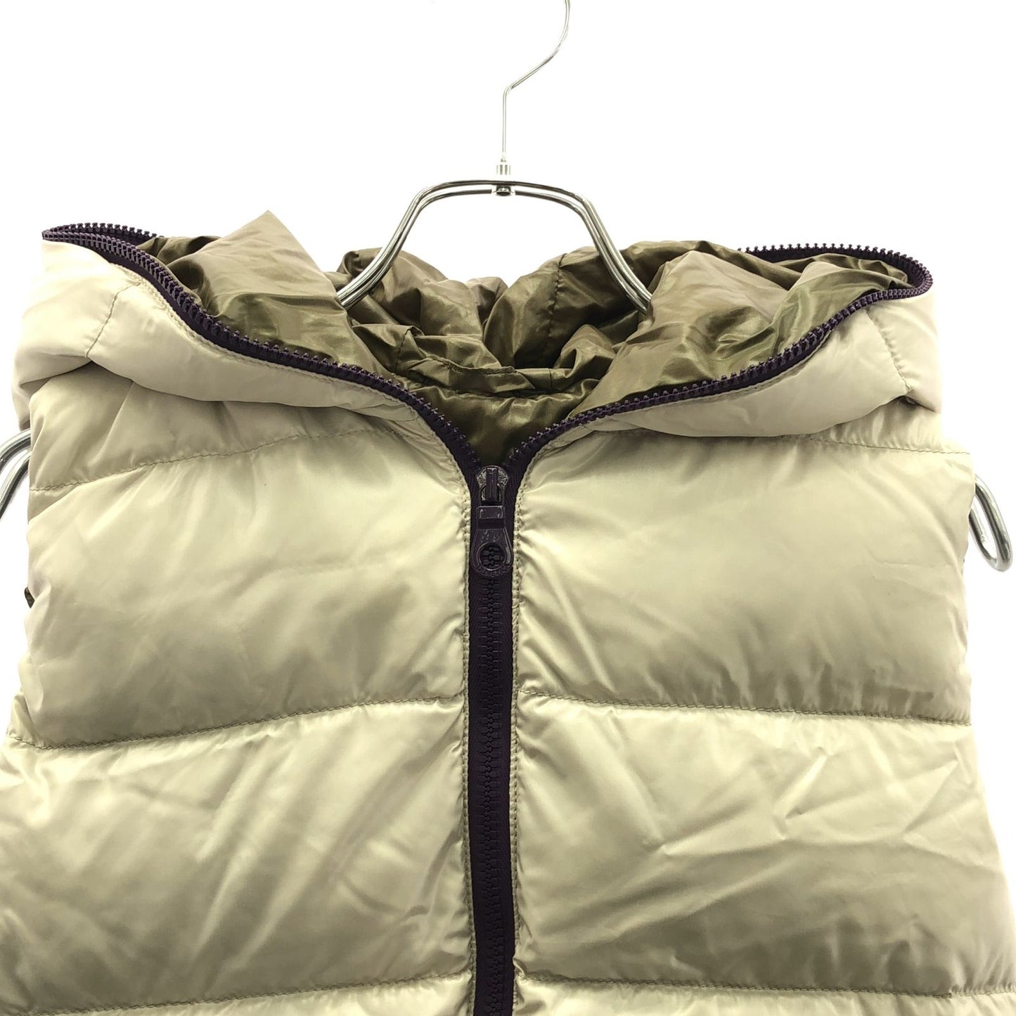 DUVETICA Off-White Down Vest - Elegant Layering Piece